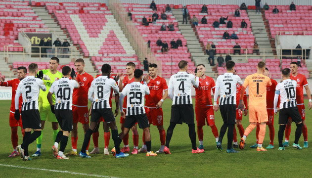 FK Radnicki Nis 3-3 FK Partizan Belgrad :: Resumos :: Videos