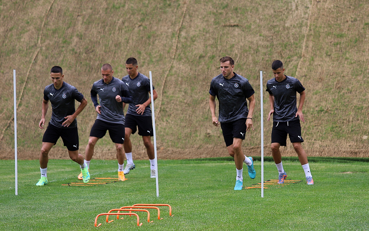 Poslepodnevni trening u dve grupe