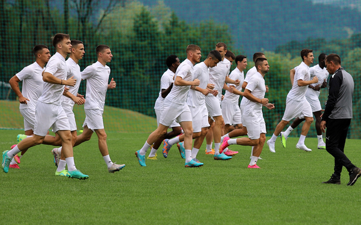 Crno-beli rade punom parom!