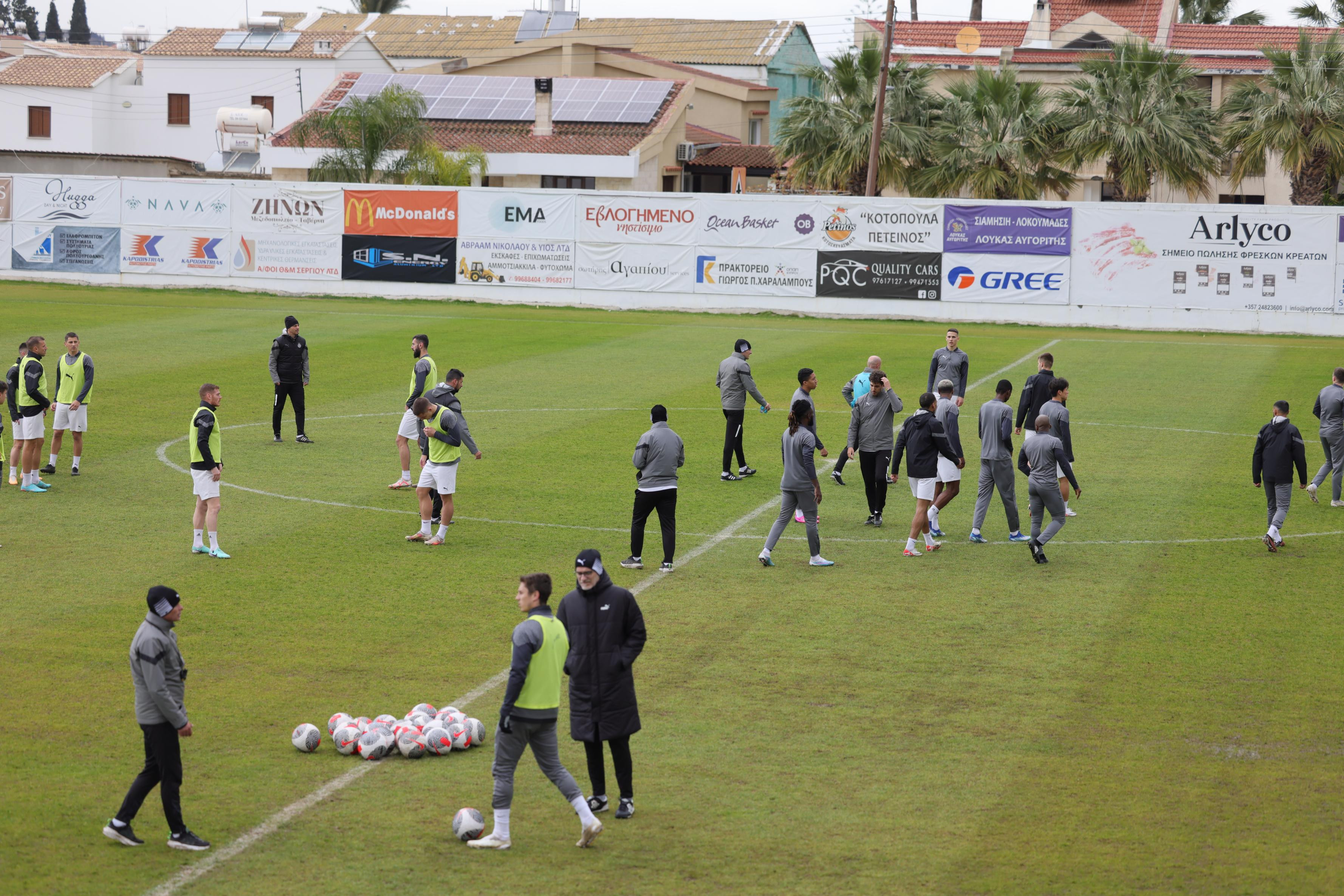 Pljusak prekinuo trening!