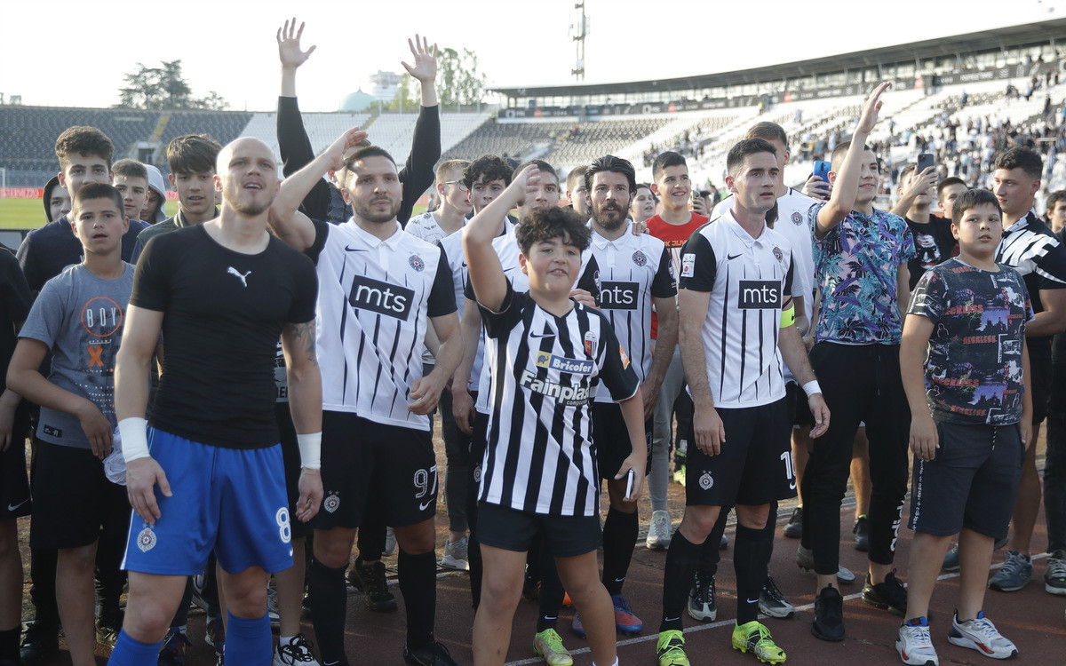 Партизан – Војводина 2:1 (2:0)