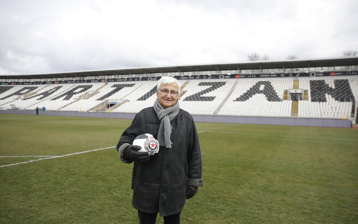 Legenda FK Partizan Mustafa Hasanagić u poseti crno belima