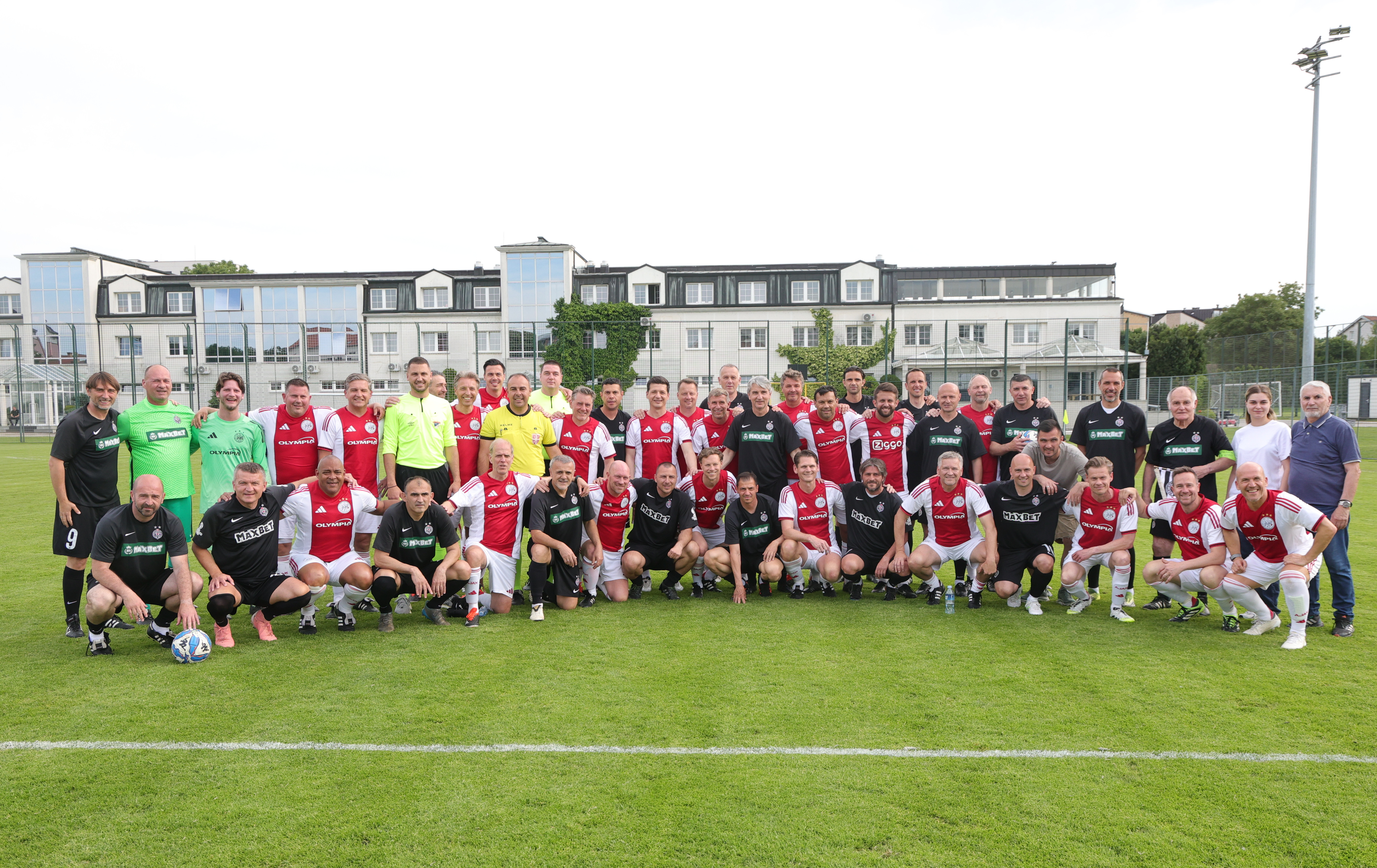 Veterans of FK Partizan defeat AFC Ajax 8:2