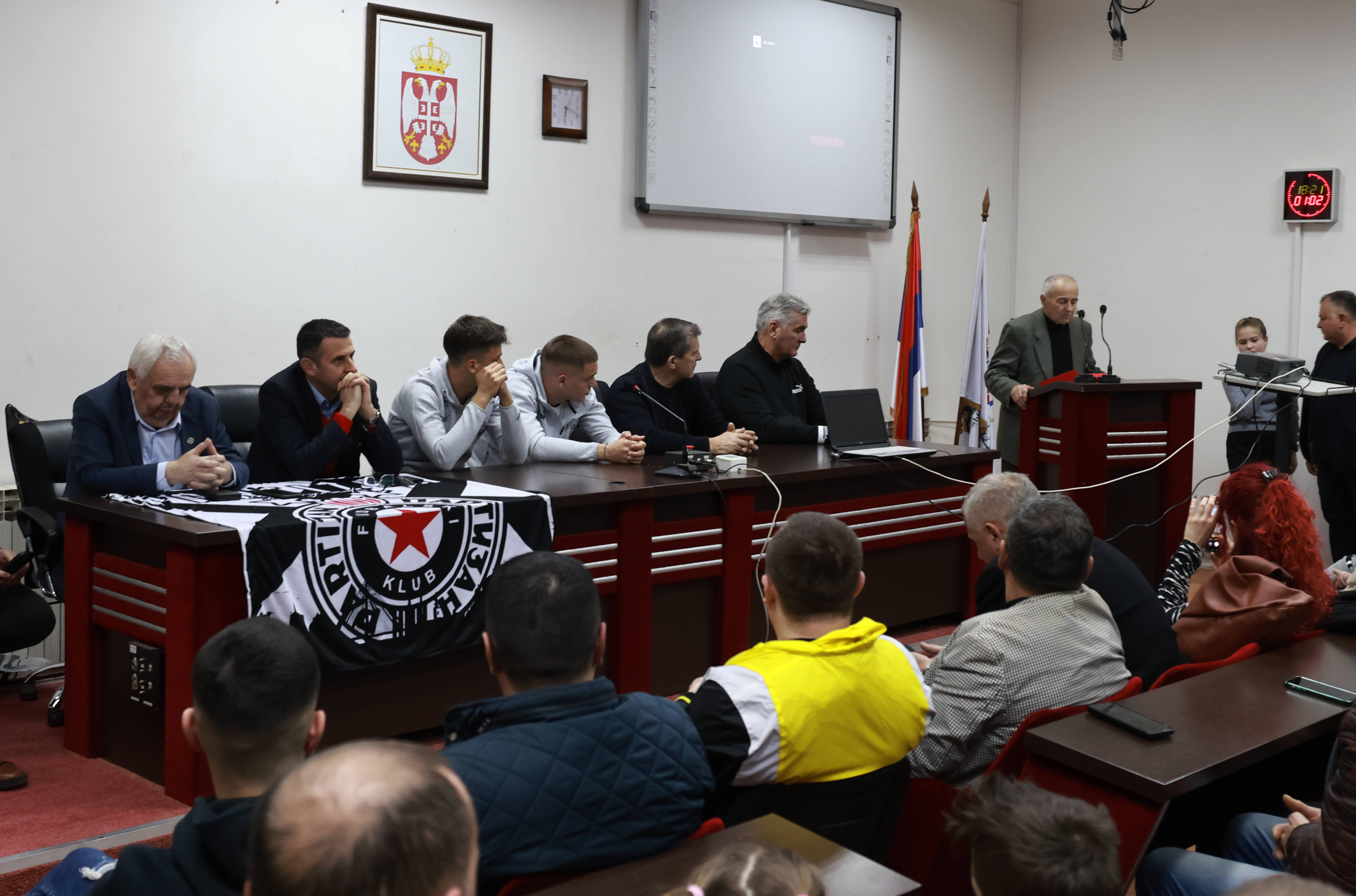 Crno-belo veče u Arilju