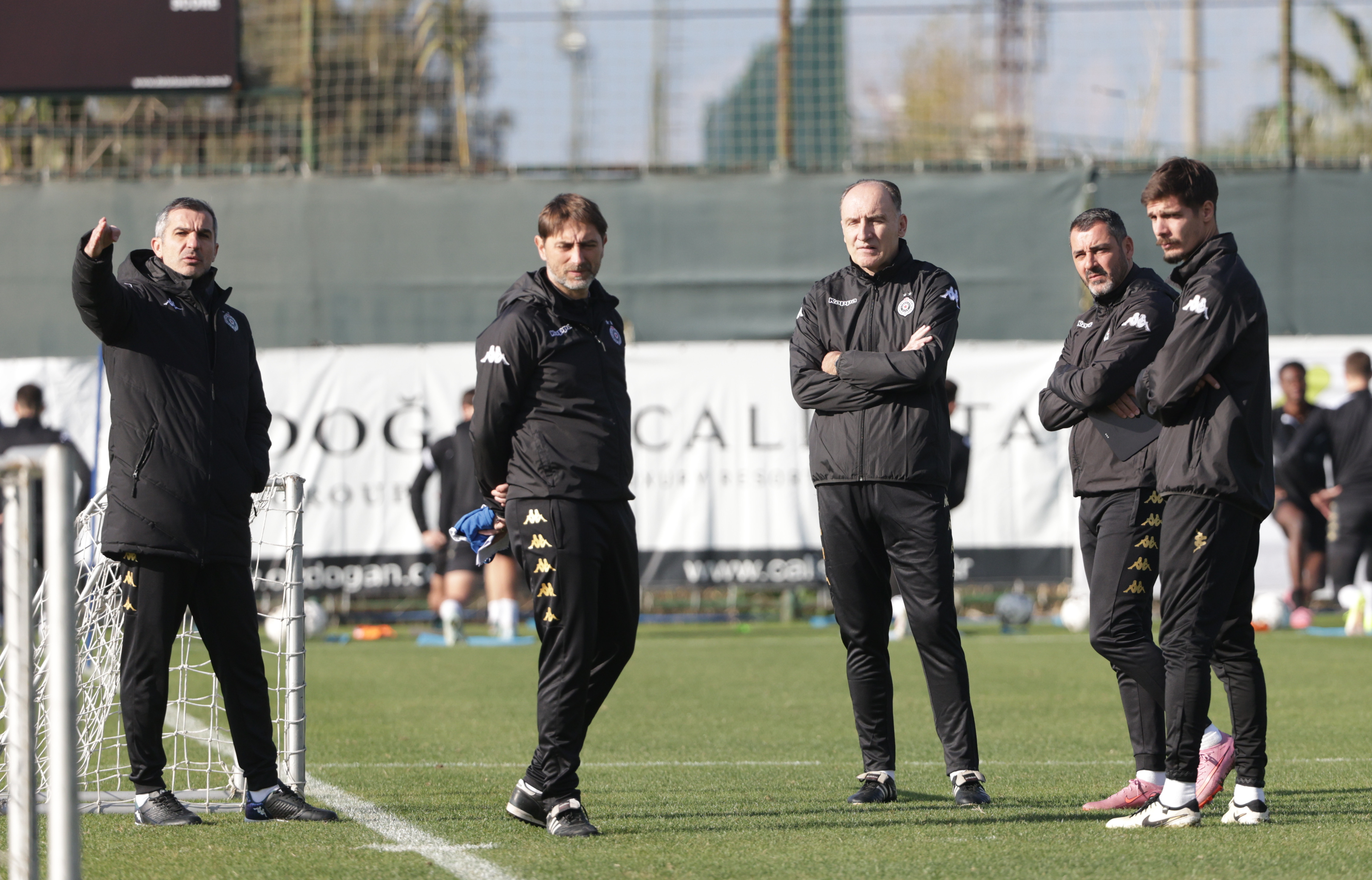 Opening training session and set-piece work, Damir Čakar joins the coaching staff